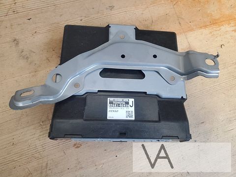 Toyota Auris 2012 - 2018 BCM boordnet module 89681-02030 €50