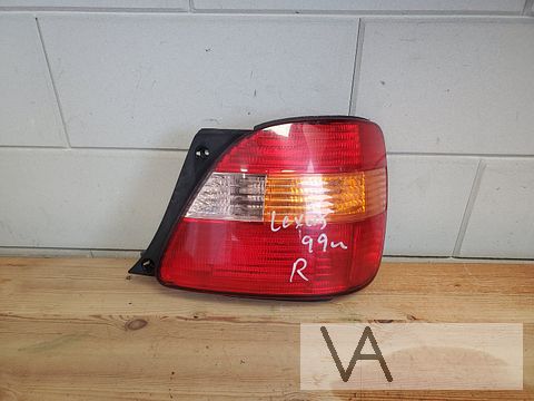 Lexus GS gs300 1998 - 2004 achterlicht rechts klein plekje