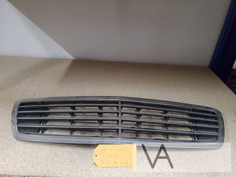 Mercedes S klasse W220 facelift grille 2002-2005 nette staat
