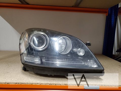 Mercedes ML W164 2005-2009 xenon koplamp rechts zwarte inleg