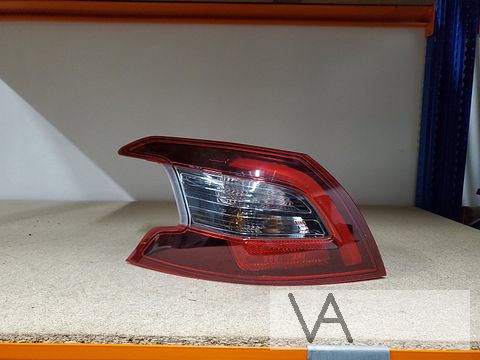 Peugeot 308 2017 - 2020 achterlicht links facelift smoke €99