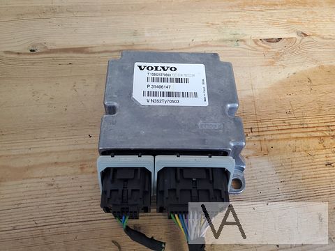 Volvo V40 2012 - 2019 airbag module van de voetganger airbag