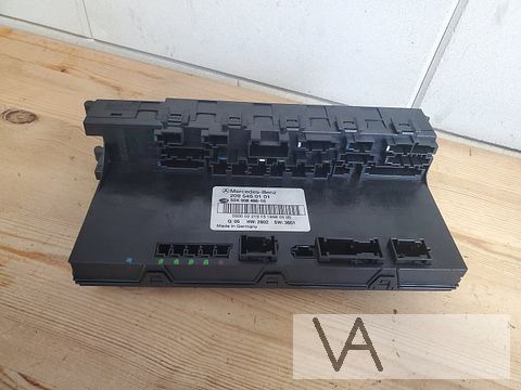 Mercedes C klasse W203 zekeringkast achter SAM 2095450101