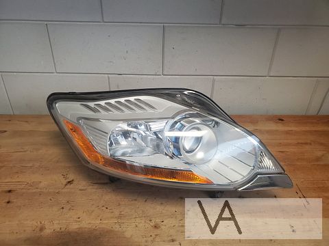 Ford Kuga 2008 - 2013 xenon koplamp rechts met module €100
