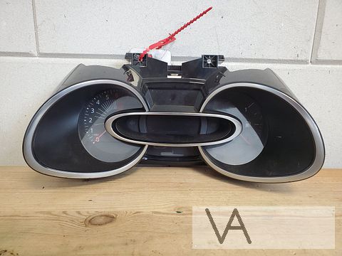 Renault Clio 4 13 - 20 cockpit teller benzine 248108015r €40
