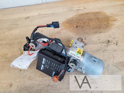 Renault Megane cc 2004 -2009 cabriodak pomp motor met module