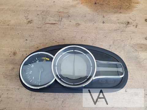 Renault Megane 3 2008 - 2014 cockpit tellerklok DIESEL €40