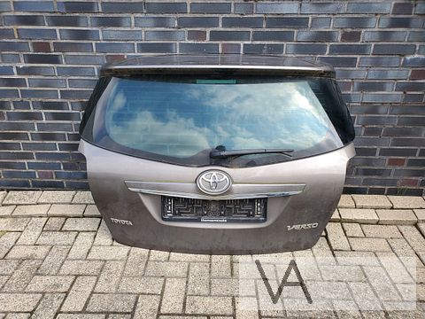 Toyota Verso 2010 -2018 achterklep MET CAMERA schadevrij 400