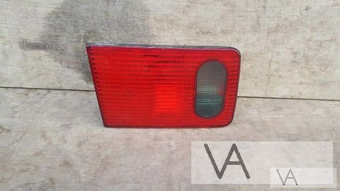 Audi A8 1996 -2003 achterlicht links op de klep compleet €30