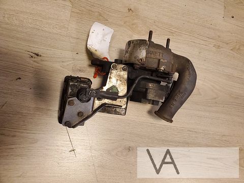 VW Volkswagen Touareg 5.0 V10 diesel turbo rechts 722501