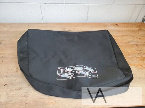 Audi A4 cabriolet 2002 - 2008 windvanger opberghoes zak €40