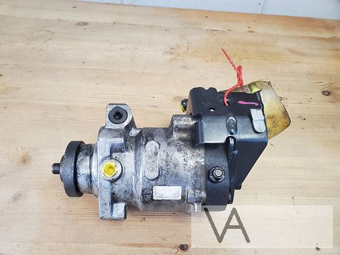 Ford Transit 2000 - 2007 dieselpomp op motor 2.4 tddi €100
