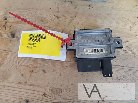 BMW 3 serie E90 330d / 5 E60 530d / X5 30d gloeirelais €50