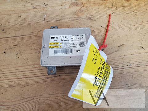 BMW 3 E90 E91  F30 / 1 serie F20 xenon module 7237647 €40