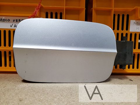 Audi A3 sportback 8v 2013 - 2020 tankklep klepje zilver €30