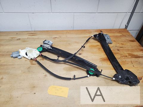 Nissan Micra cc C+c raammechanisme met motor rechtsvoor €150