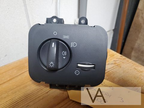 Land Rover Discovery 3 2004 - 2009 lichtschakelaar yud501460