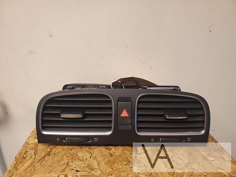 VW Golf 6 2008 - 2012 luchtrooster dashboard middelste 2 €30