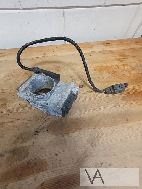 Volvo S60 V70 S80 gasklephuis 2.4 benzine 8644345 1999 -2007