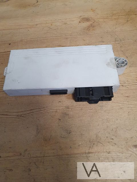 BMW 1 serie E87 / 3 E90 E91 BCM comfort Cas 2 module 6981416