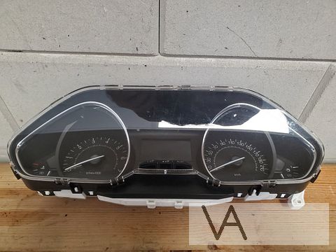 Peugeot 2008 van 2013 - 2020 tellerklok cockpit 9678506880