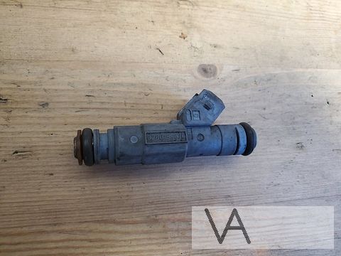 Volvo C70 / V70 / C70 turbo 2.3 benzine injector 0280155830