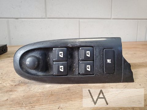 Peugeot 607 2000 - 2009 raamschakelaar linksvoor 96498500xt