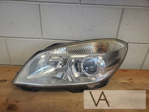 Skoda Fabia 2010 - 2014 koplamp links met lens 1 oor af €50