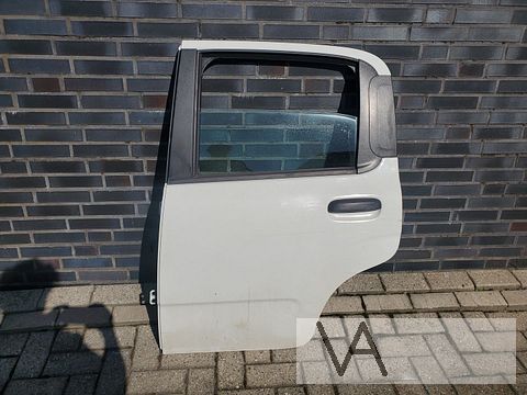 Fiat Panda 2012 -2020 deur portier links achter wit 223 €200