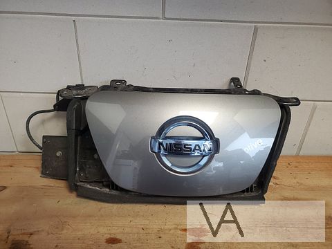 Nissan Leaf 2011 - 2017 grille voorbumper bij oplaadpunt €75