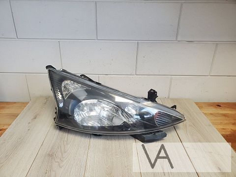 Mitsubishi Grandis 2004 -2010 koplamp rechts schadevrij €200