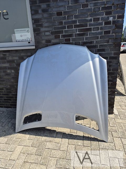 Mercedes SL R230 2001 -2009 motorkap zilver nette staat €500