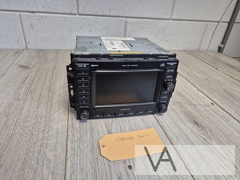 Chrysler 300c 300 c 2004 - 2010 radio navigatie unit €200