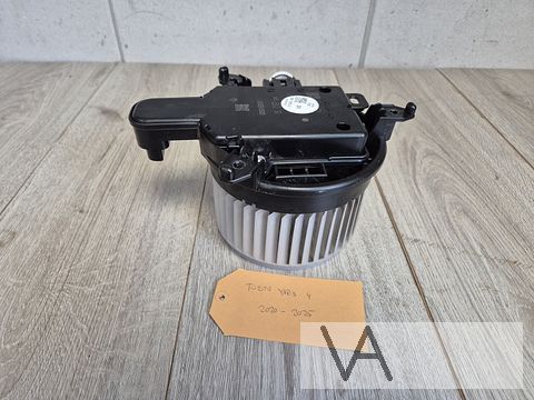 Toyota Yaris 4 2020 - 2025 kachelmotor aanjager blower €40
