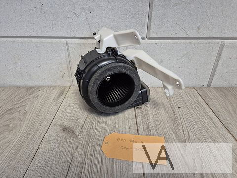 Toyota Yaris (cross) 2020 - 2025 accu koel ventilator €40