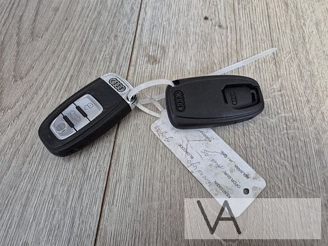 Audi A4 8k en A5 8t 2008 - 2015 set van 2 sleutels €30