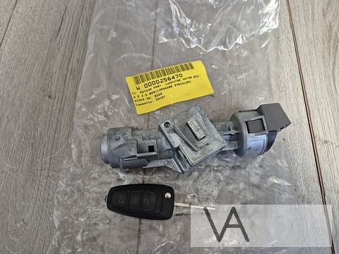 Ford Mondeo 4 2007 - 2015 contactslot met sleutel 30 euro