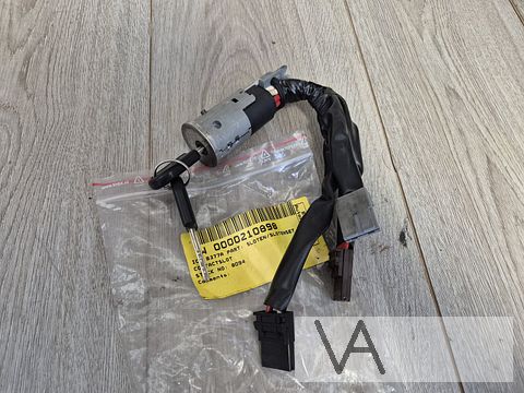 Citroen ZX 1991 - 1997 contactslot met 2x sleutel €20