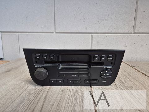 Peugeot 406 1999 - 2005 radio cd speler CLARION 9643180180