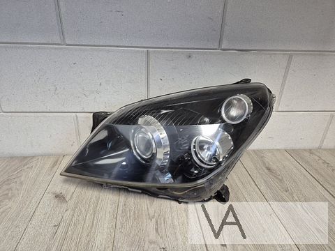 Opel Astra H 2004 - 2010 koplamp XENON links met module €150