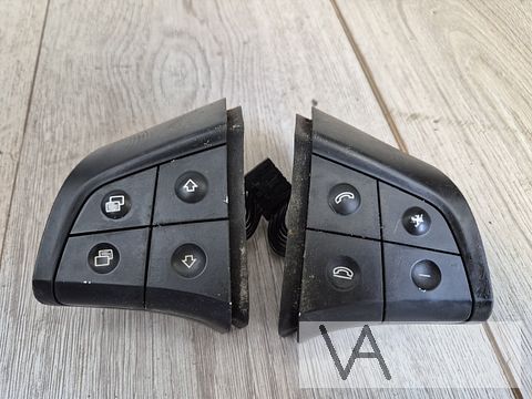 Mercedes ML W164 2005 - 2012 knoppen op stuur schakelaar €30