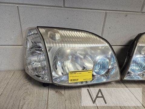 Nissan X-trail 02 - 08 koplamp rechts MET KNIPPER passagier