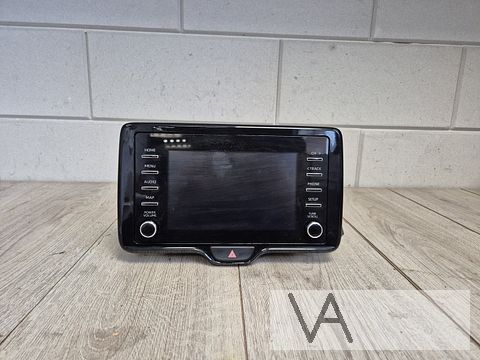 Toyota Yaris 4 2020 - 2025 radio navigatie 86140k0070 €250