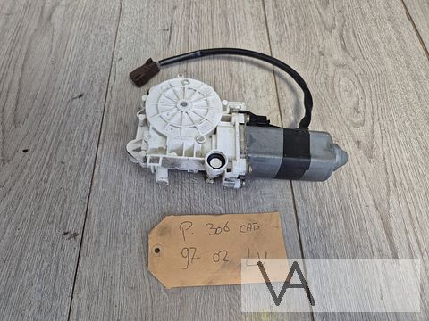 Peugeot 306 cabrio 1997 - 2002 raammotor links voor motortje