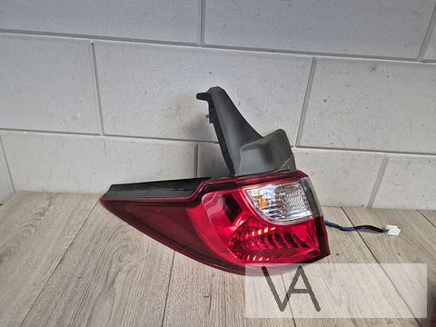 Mazda 5 van 2010 tot 2016 achterlicht links nette staat €100