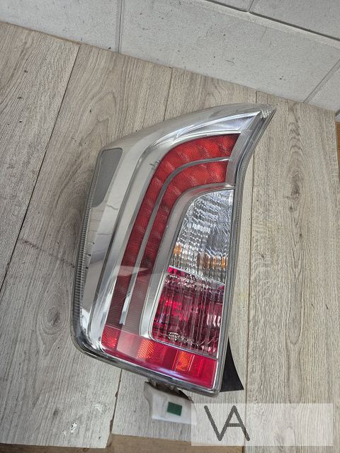Toyota Prius 3 2009 -2013 achterlicht links nette staat €100