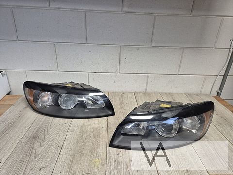 Volvo C30 2006 - 2010 koplamp links 31214537 schadevrij €150