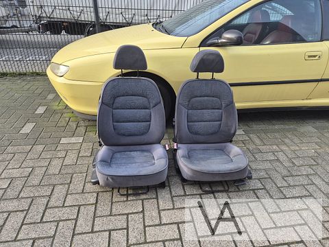 Peugeot 406 coupe 1997 -2005 stoel KANTELT GOED links rechts