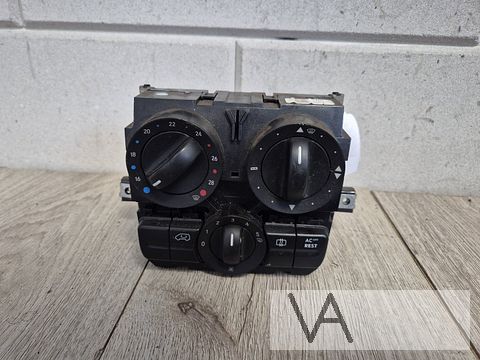 Mercedes Vito W639 kachelbediening paneel a6398301985kz €50