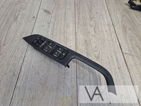 Lynk & co 01 2020 - 2025 raamschakelaar linksvoor 8890924266
